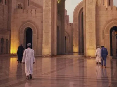 Islam religie mensen bij een moskee Oman