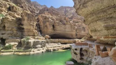 Oman Wadi Shab Rotsen kloof groen water
