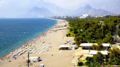 Side Turkije strand met mensen