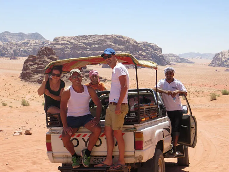 Jeep in Wadi Rum, Jordanië